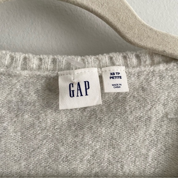 GAP Wool Alpaca Blend Oversize V-Neck Boxy Sweater Size XS Petite - Picture 2 of 11